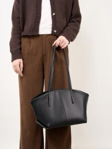 Genuine leather large capacity tote bag - Image 6