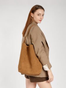 Large capacity suede tote bag